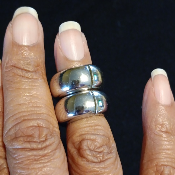 Vintage chunky costume silver jewelry earrings/ear cuffs - Picture 3 of 5